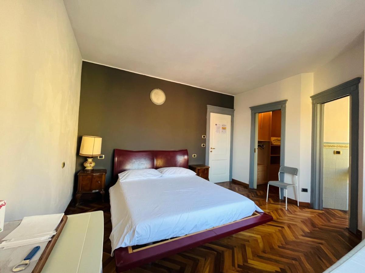 Viale Manzoni Hotel Сасуоло Екстериор снимка
